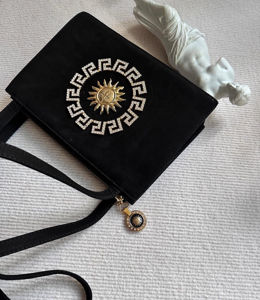 VERSACE Sun Medallion Suede Shoulder Bag|Crystal-Embellished Gold Hardware × Luxurious Winter Elegance 🌞🖤 Rare Statement Piece