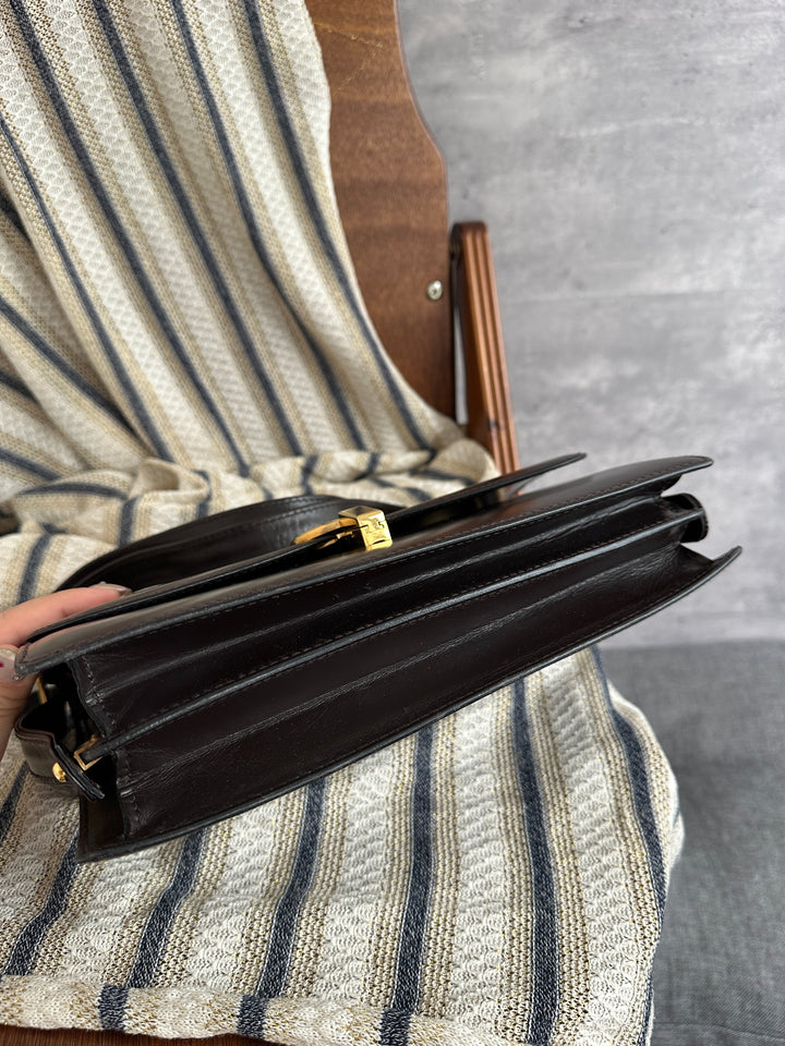 Gucci GG Shoulder Bag – Black