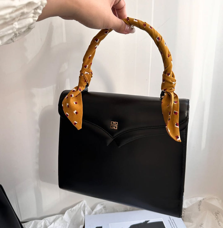 GIVENCHY Black Kelly-Style Handbag｜Timeless Elegance × Everyday Function 🖤