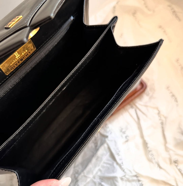 GIVENCHY Black Kelly-Style Handbag｜Timeless Elegance × Everyday Function 🖤