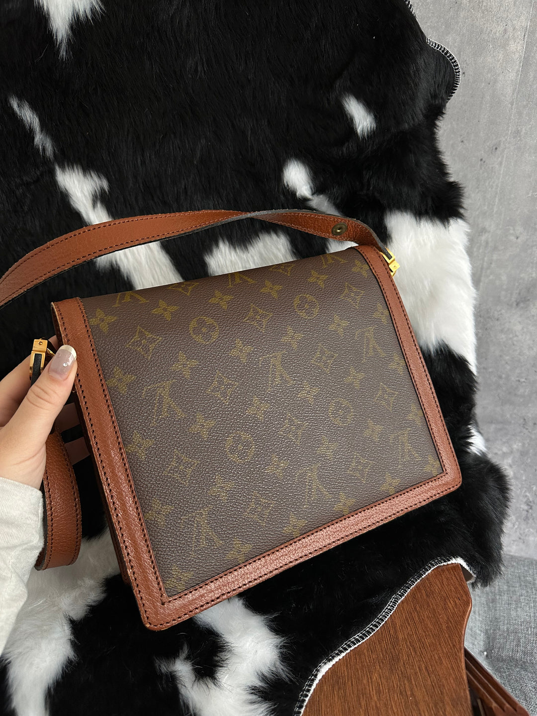 Louis Vuitton Dauphine Messenger Bag 🤎✨