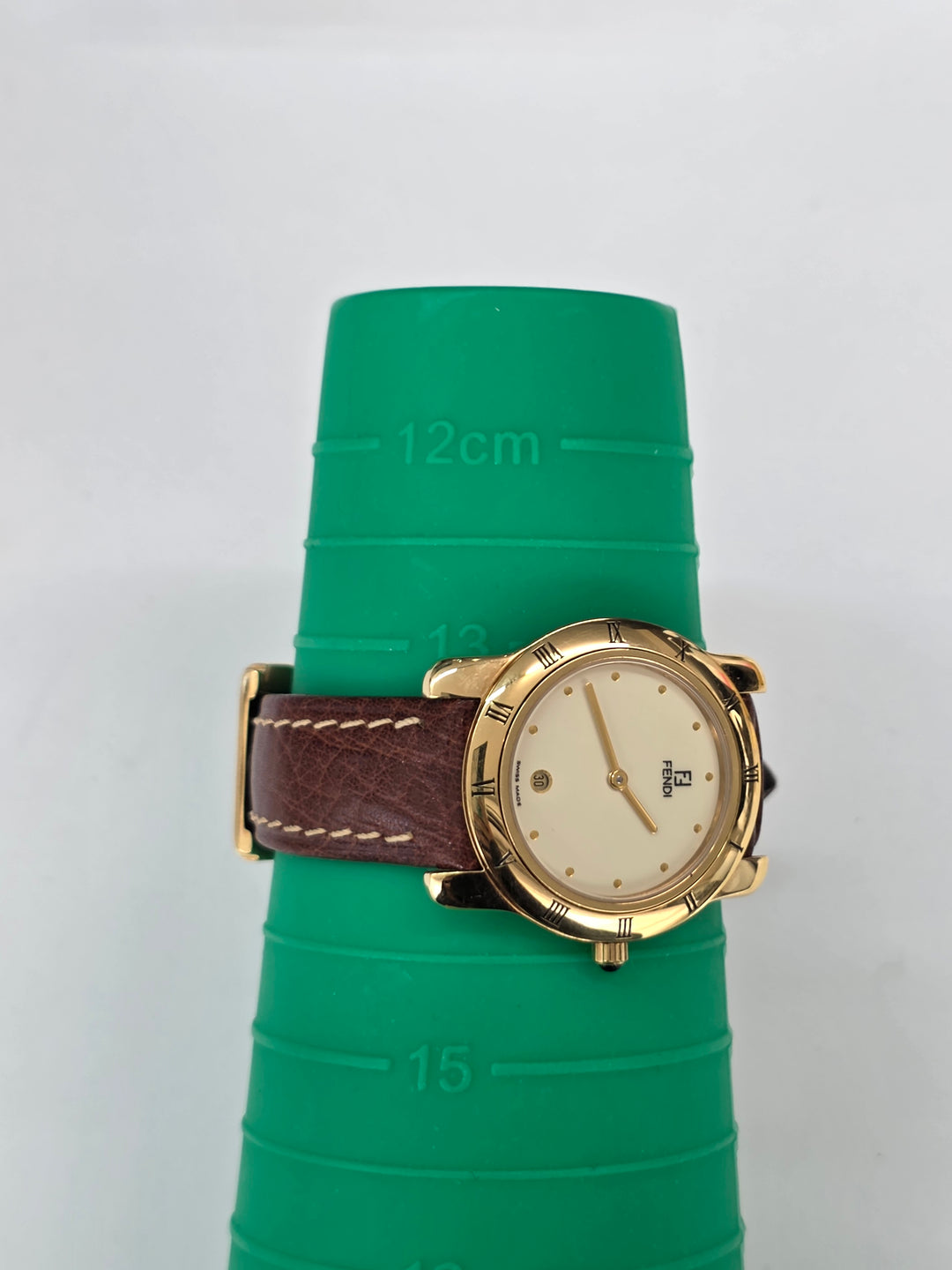 Fendi Roman Bezel Watch 🤎✨｜Classic Roman Numeral Bezel × Cream Dial × Timeless Vintage Style