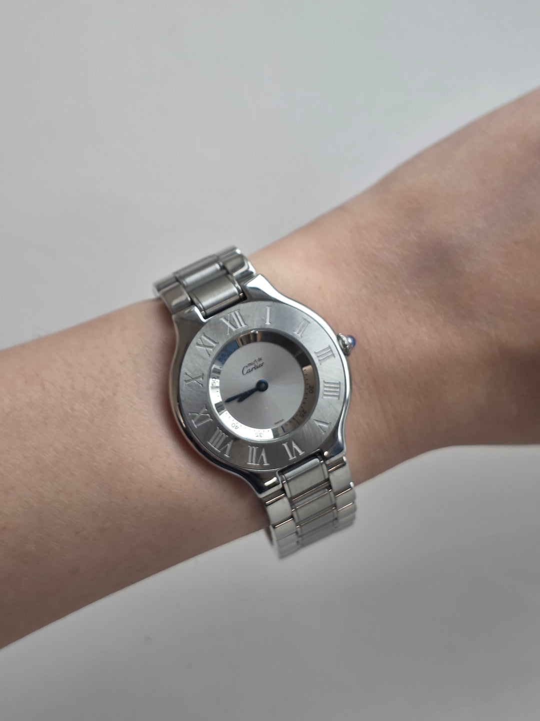 Cartier Must 21 Watch ✨｜Engraved Roman Bezel × Classic Round Case × Iconic Cartier Design