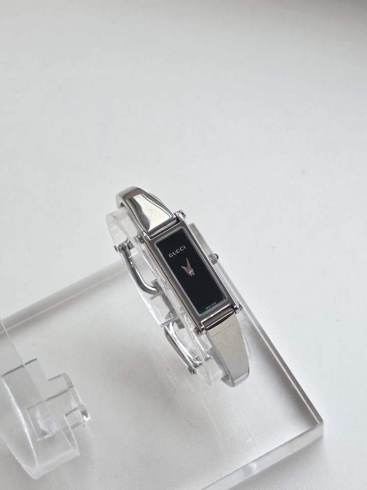 Gucci Slim Rectangular Watch 🖤✨｜Minimal Black Dial × Sleek Case × Refined Vintage Elegance