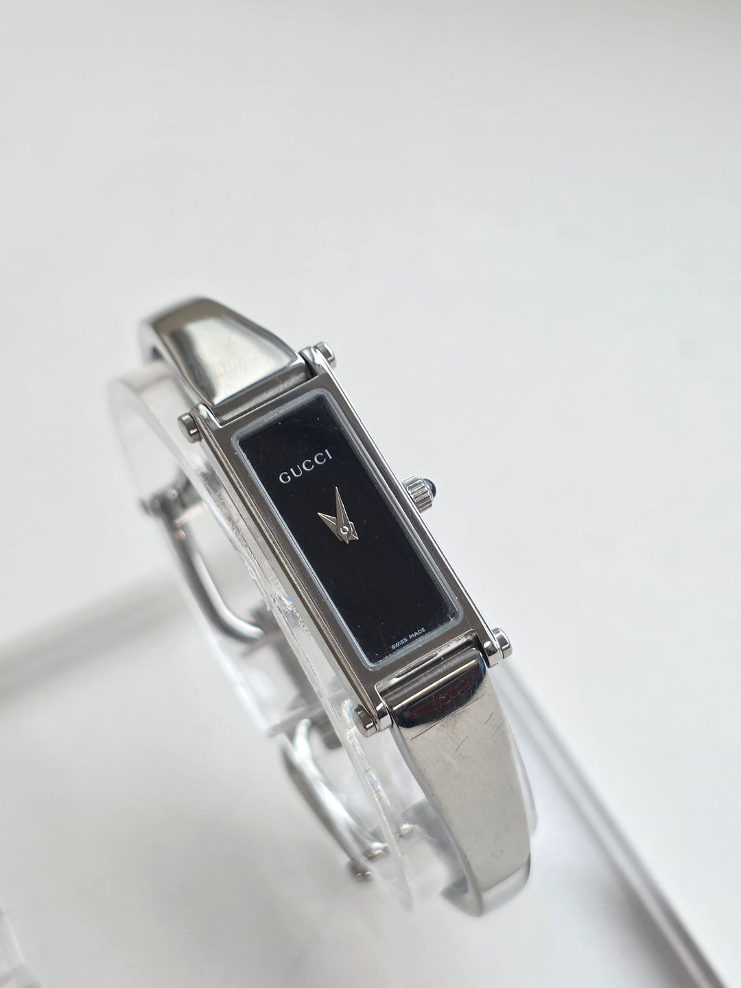 Gucci Slim Rectangular Watch 🖤✨｜Minimal Black Dial × Sleek Case × Refined Vintage Elegance