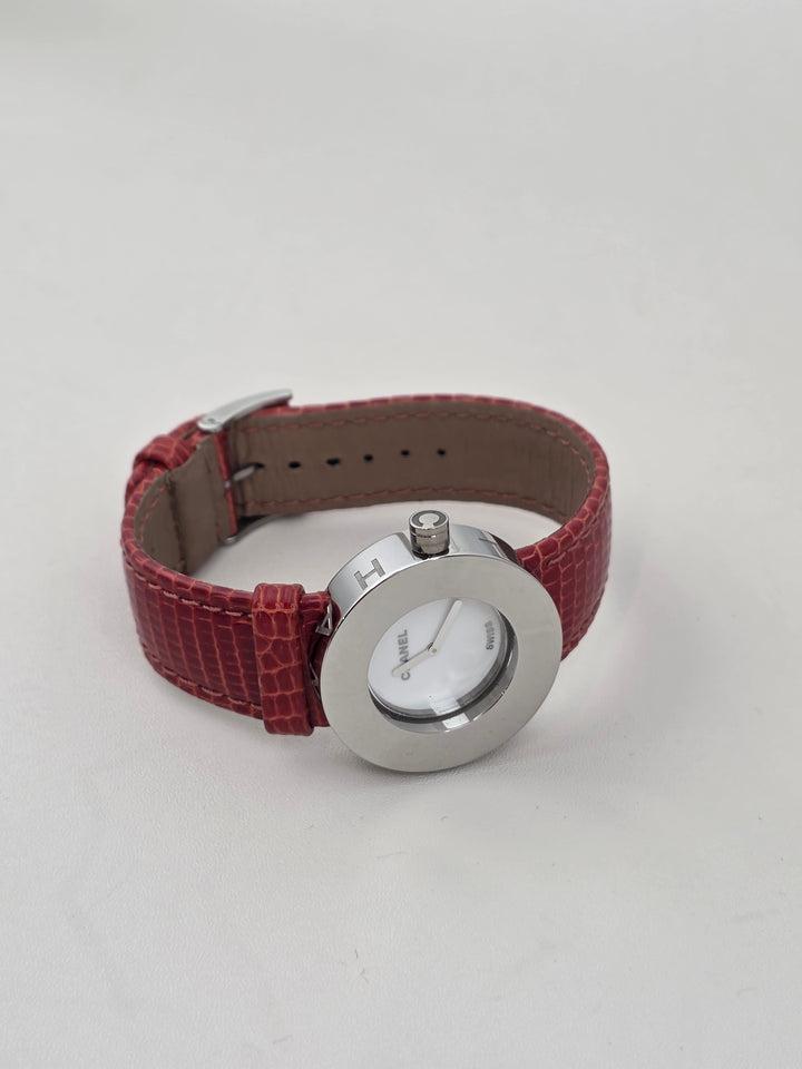 Chanel Logo Round Watch ✨｜Floating Dial Design × Minimal Modern Aesthetic