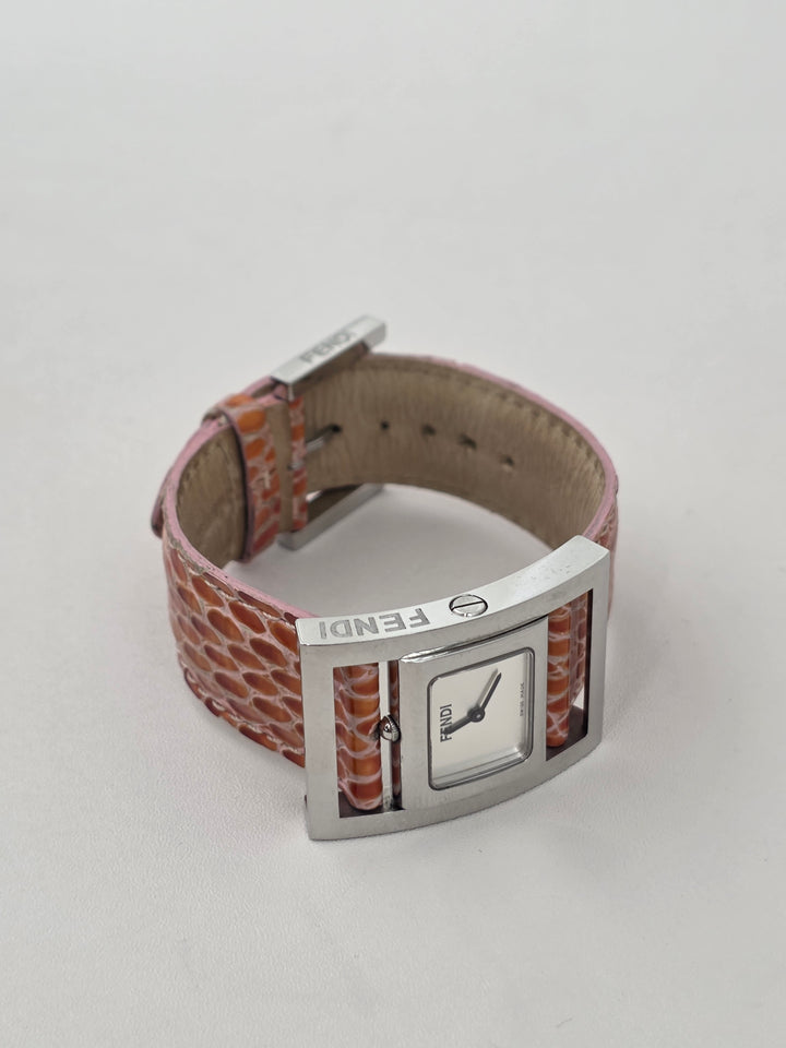 Fendi Flip Case Watch ✨｜Reversible Case Design × Minimal Square Dial × Iconic Functional Detail