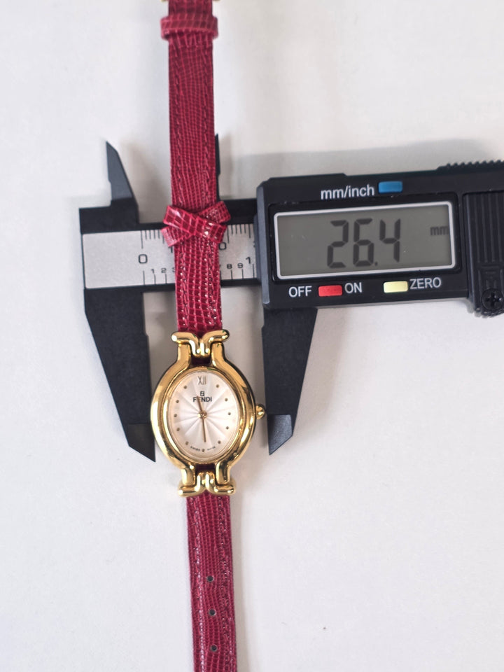 Fendi Oval Case Watch ✨｜Signature Lug Design × Classic Dial × Versatile Styling