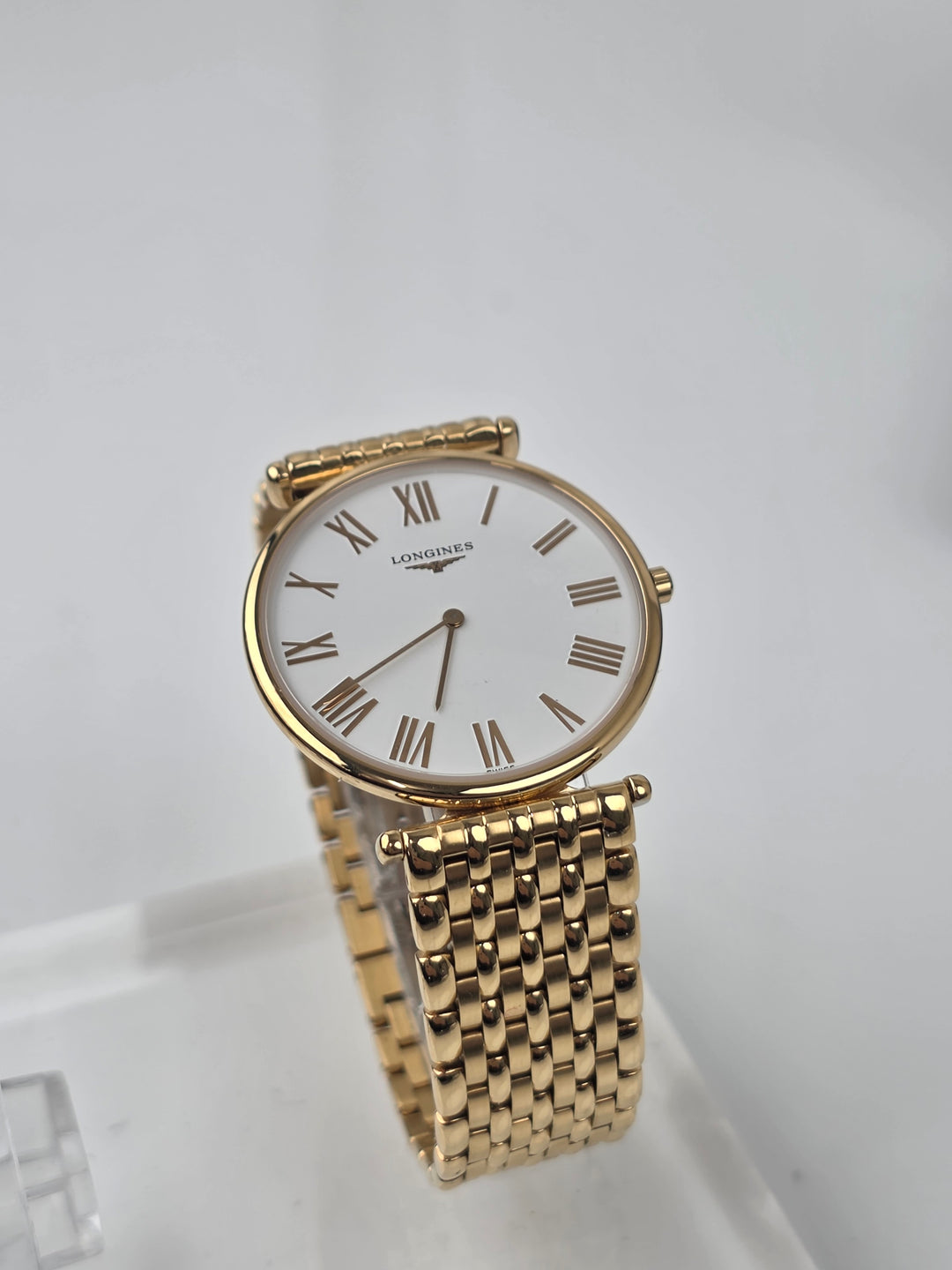 Longines Classic Round Watch ✨｜Roman Numerals × Minimal Dial × Elegant Bracelet Design