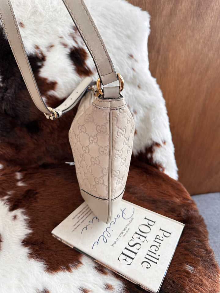 Gucci GG Embossed Leather Hobo Crossbody Bag 🤍🤎｜Valentine Limited Edition・GG Embossed Leather・Mini Everyday