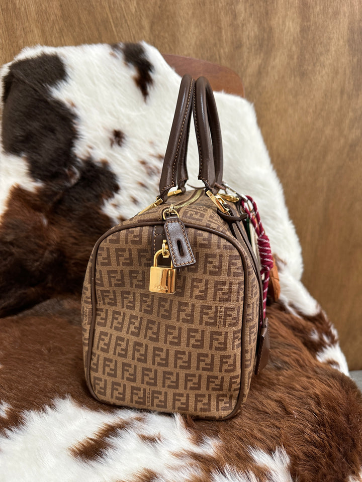 Fendi Zucca Canvas Boston Bag 🤎｜Iconic FF Monogram・Gold Hardware・Rare Vintage Piece