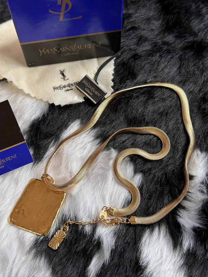 Yves Saint Laurent Lava Gold Plate Necklace 💛｜Textured Gold Pendant・Statement Vintage Piece・Full Set
