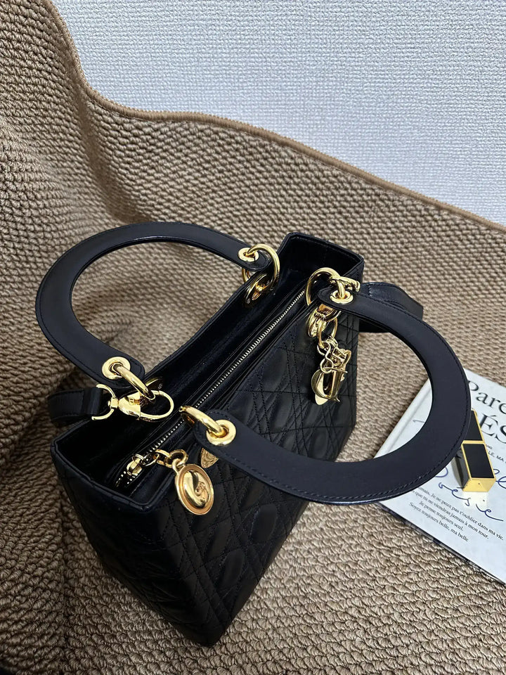 DIOR Lady Dior Lambskin Handbag（Black × Gold Hardware）｜Timeless Icon × Collector’s Gem 🖤✨