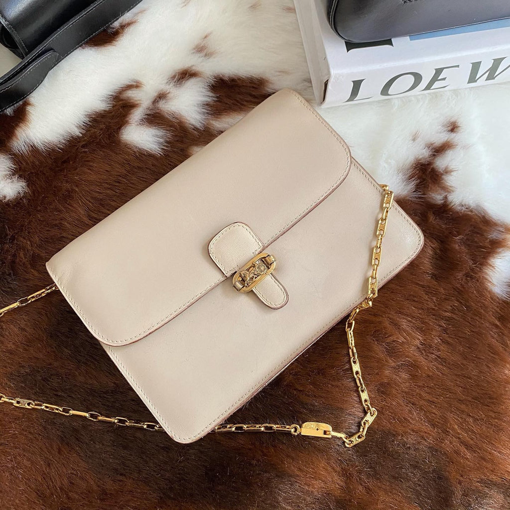 CELINE Carriage Buckle Shoulder Bag（Ivory White）｜Graceful Minimalism × Convertible Charm 🤍✨