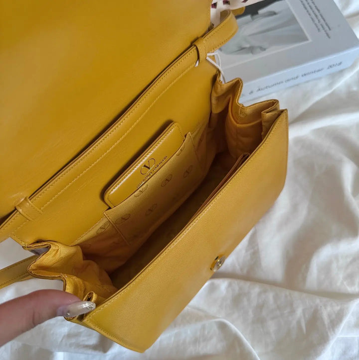 VALENTINO Yellow Box Bag｜Golden Mustard Leather × Original Strap & Mirror 🌟💛 Winter’s Bright Accent