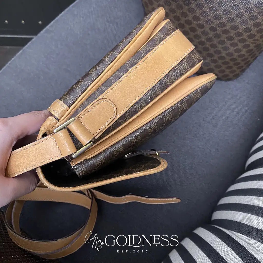 CELINE Camera Bag（Dark Brown Triomphe Canvas）｜Vintage Utility × Effortless Style 🤎📸