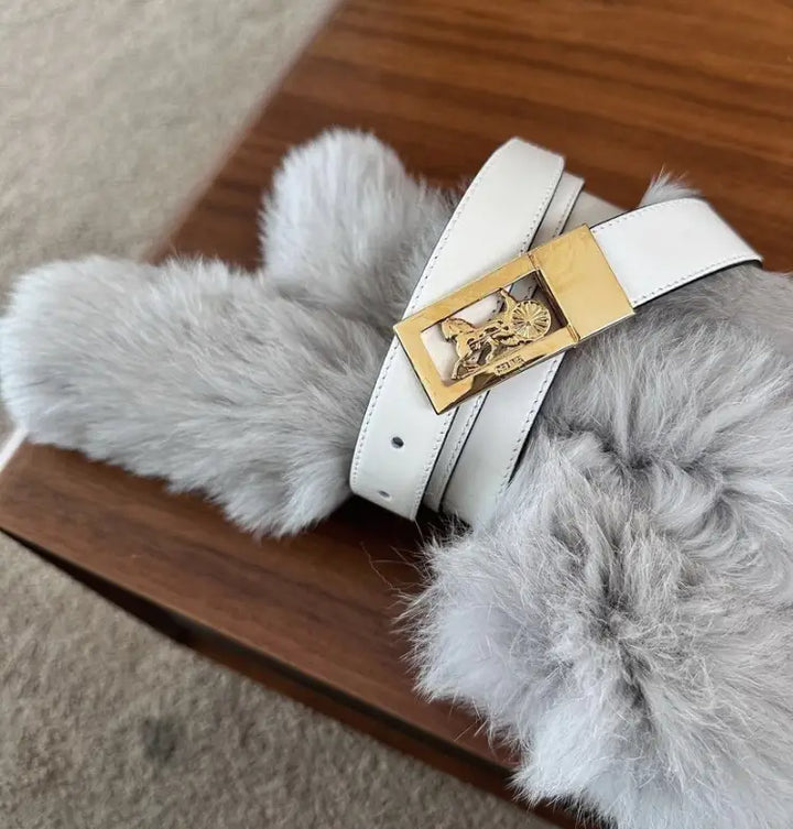 CELINE White Leather Belt with 3D Carriage Buckle｜Crisp Elegance in a Statement Accessory 🤍✨