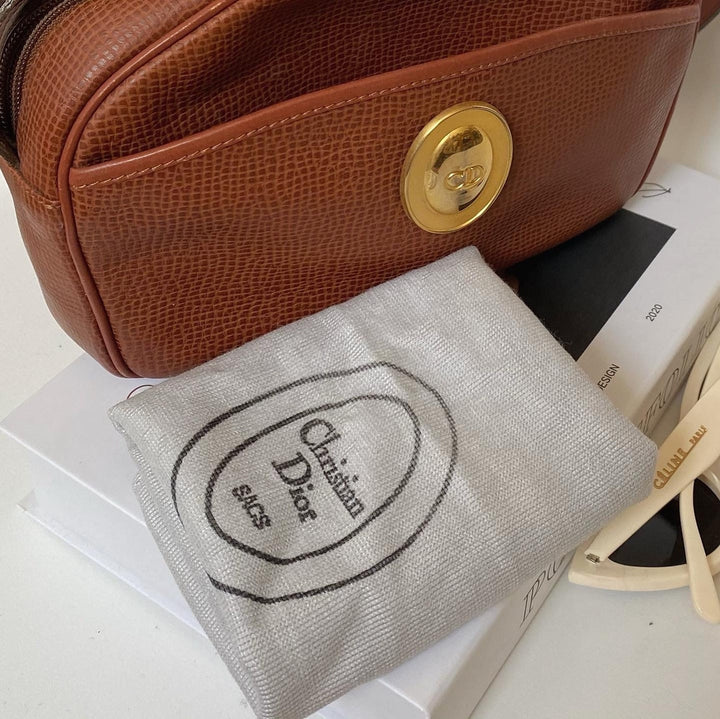 DIOR Caramel “Golden Egg” Shoulder/Crossbody Bag｜Timeless Elegance × Everyday Charm 🤎✨
