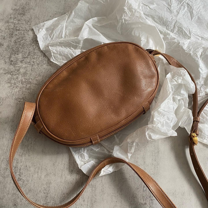 LOEWE Caramel Oval Crossbody Bag｜Casual-Chic Vintage in Soft Caramel Leather 🍮 Effortless & Versatile