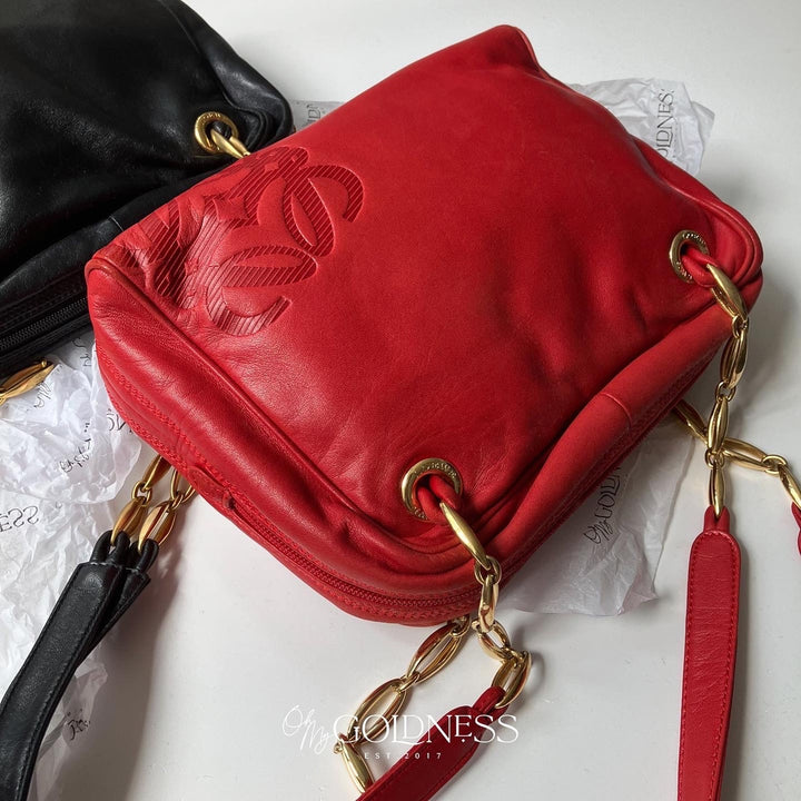 LOEWE Red Lambskin Shell Shoulder Bag｜Gold Chain Elegance with Unique Shape ❤️✨ Vintage Statement Piece