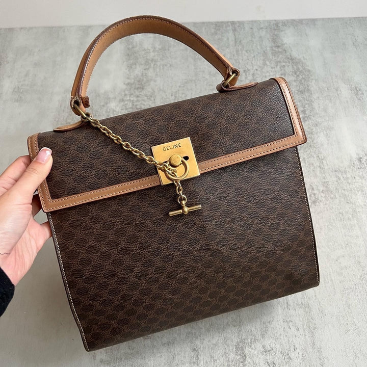 CELINE Watch Chain Kelly Bag（Brown Triomphe Canvas & Leather）｜Timeless Sophistication × Understated Luxury 🤎✨