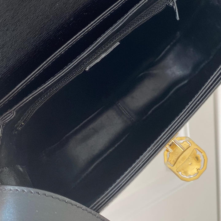 CELINE Arc de Triomphe Emblem Crossbody Bag（Black × Gold Hardware）｜Heritage Elegance × Everyday Versatility 🖤✨