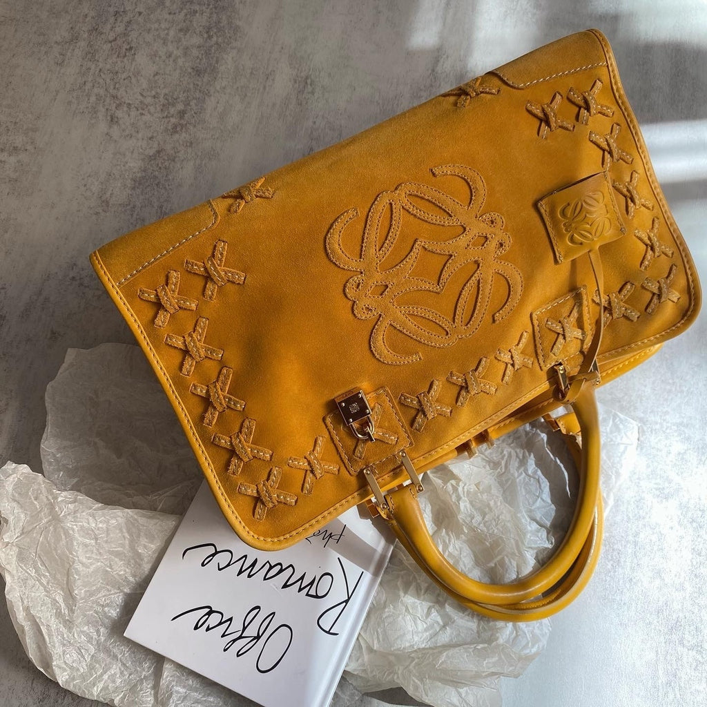 LOEWE Mustard Suede Amazona Bag｜Limited Edition Woven Detail 🧳✨ Winter-Perfect Vintage Statement
