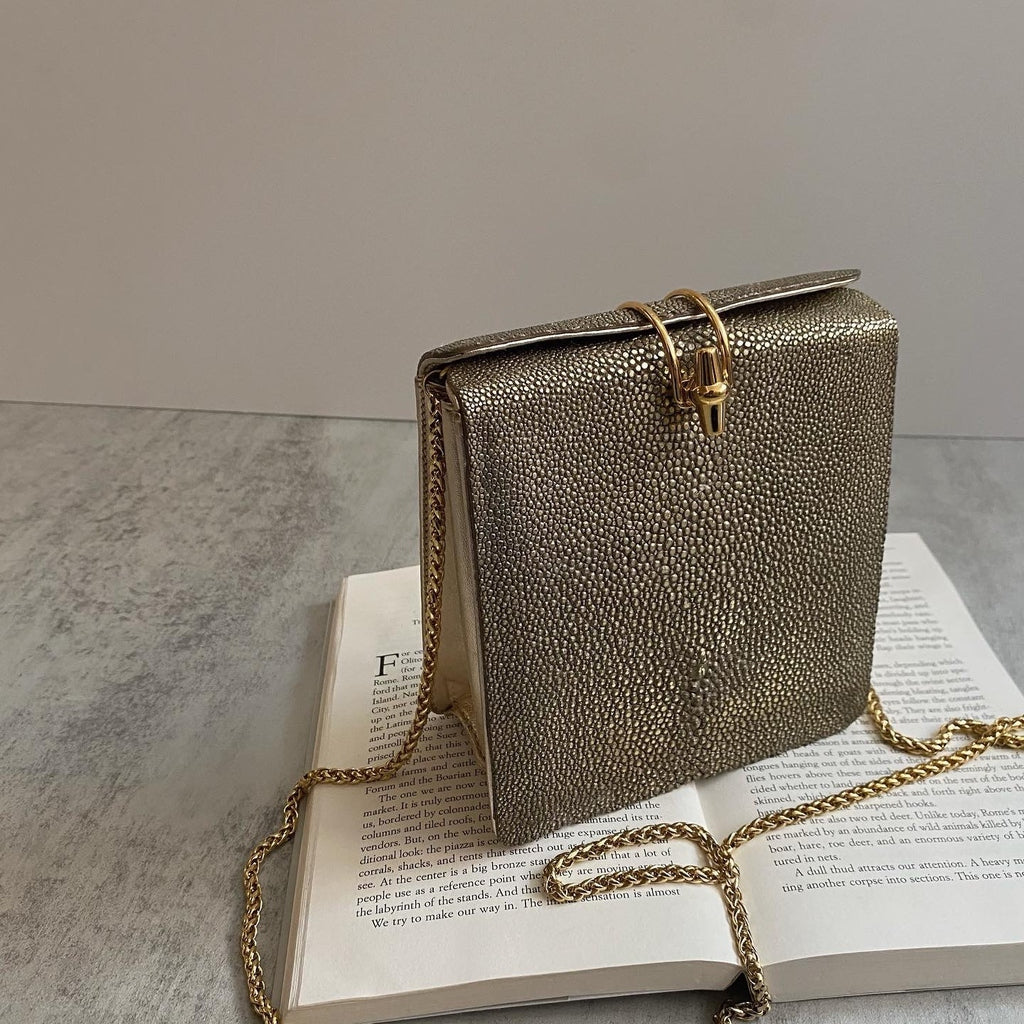 GUCCI Yellow Stingray Metallic Bamboo Turnlock Crossbody｜Rare Stingray Leather × Festive Statement Luxury 🐡🎋