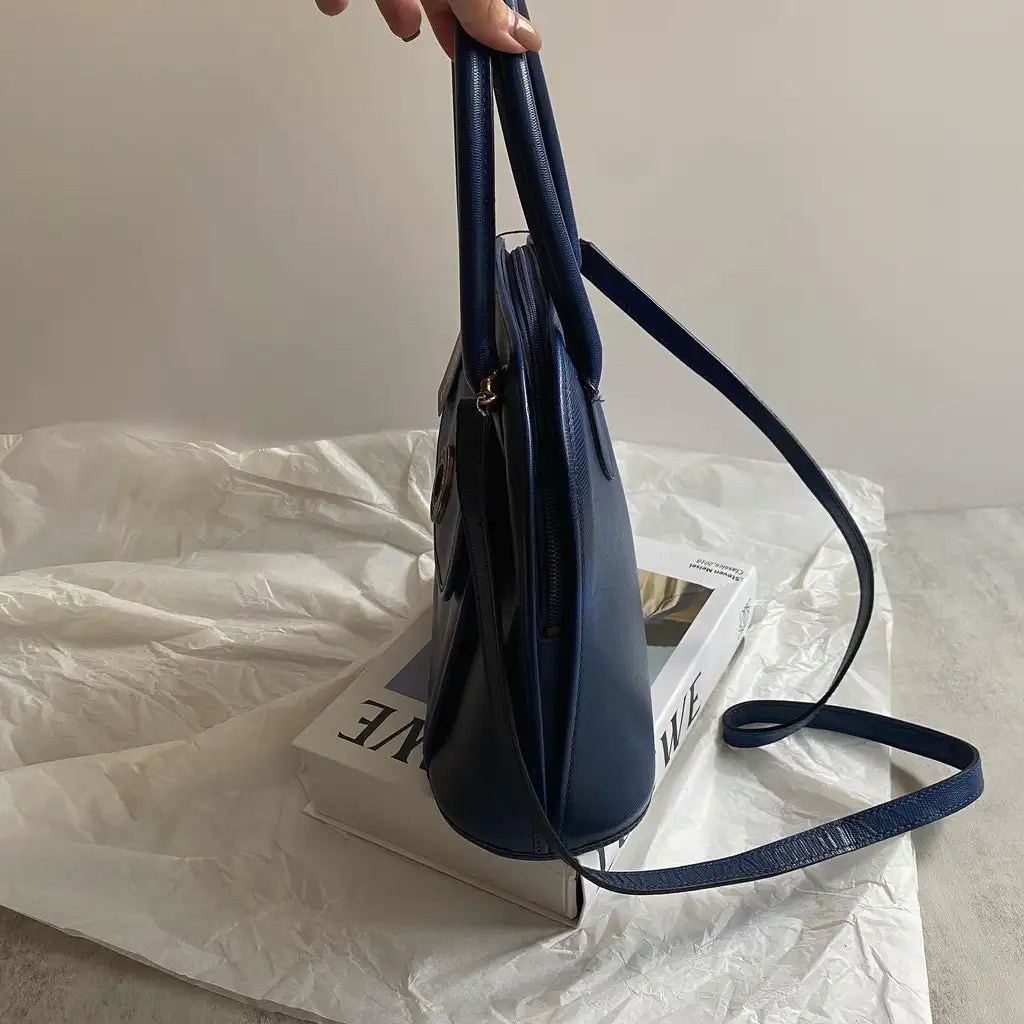 CELINE Small Top Handle & Crossbody Bag（Deep Blue）｜Refined Practicality × Understated Uniqueness 💙✨