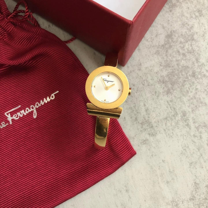 FERRAGAMO Gold-Tone Bangle Watch｜Rare Vintage × Timeless Shine ✨💛