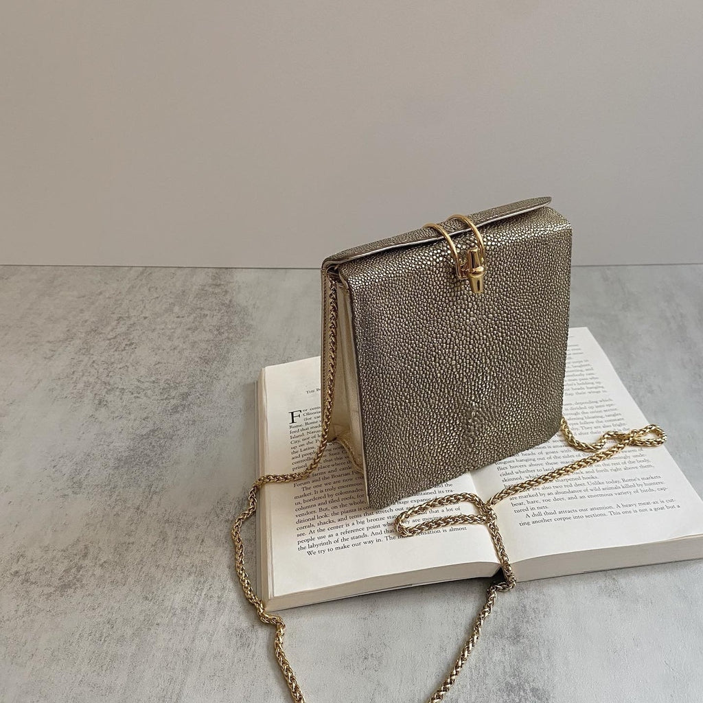 GUCCI Yellow Stingray Metallic Bamboo Turnlock Crossbody｜Rare Stingray Leather × Festive Statement Luxury 🐡🎋