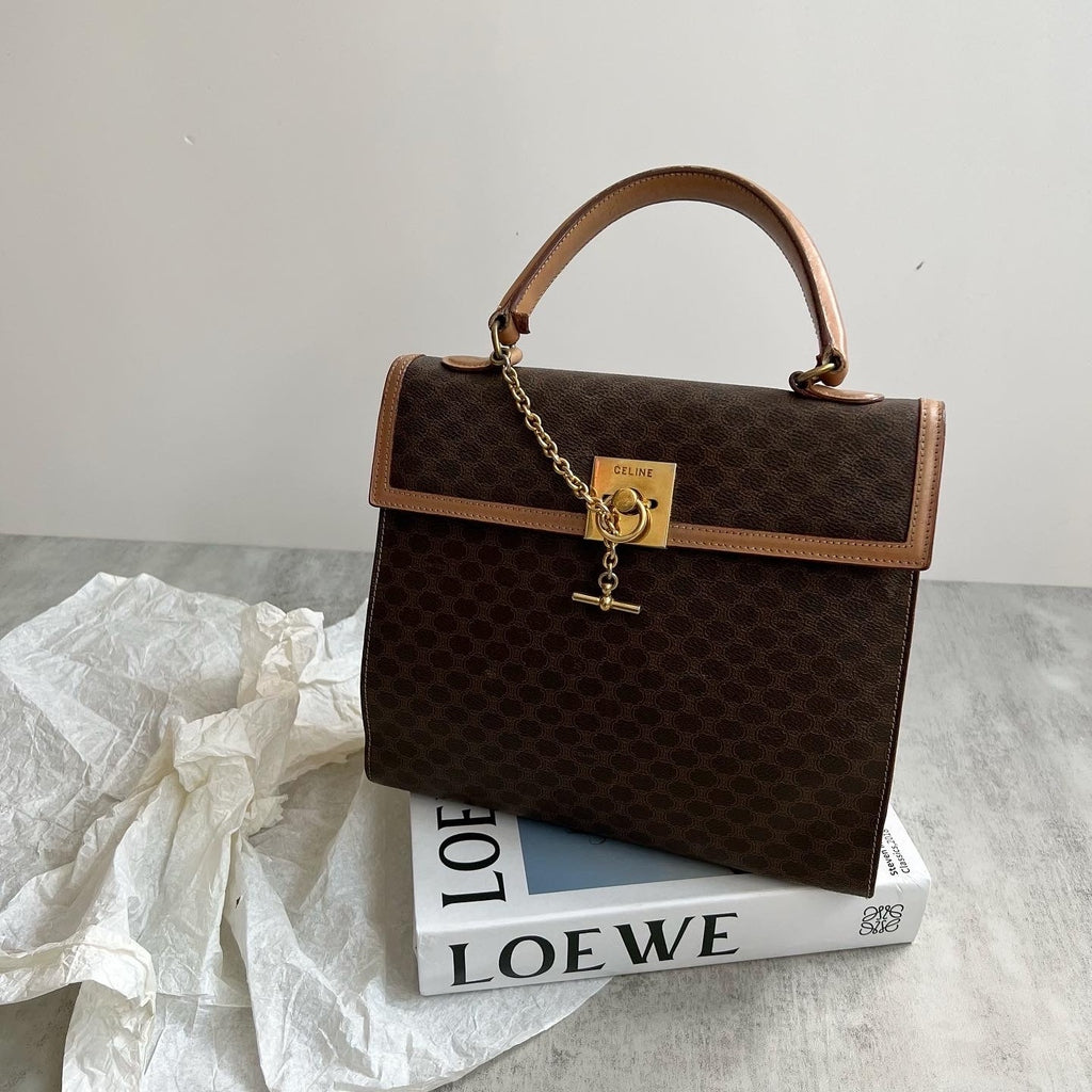 CELINE Watch Chain Kelly Bag（Brown Triomphe Canvas & Leather）｜Timeless Sophistication × Understated Luxury 🤎✨
