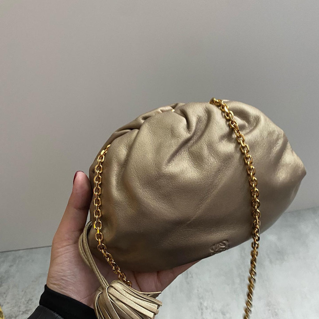 LOEWE Olive-Gold Cloud Kisslock Bag｜Mini Crossbody with Intricate Chain & Tassel Details ☁💛 Rare & Adorable