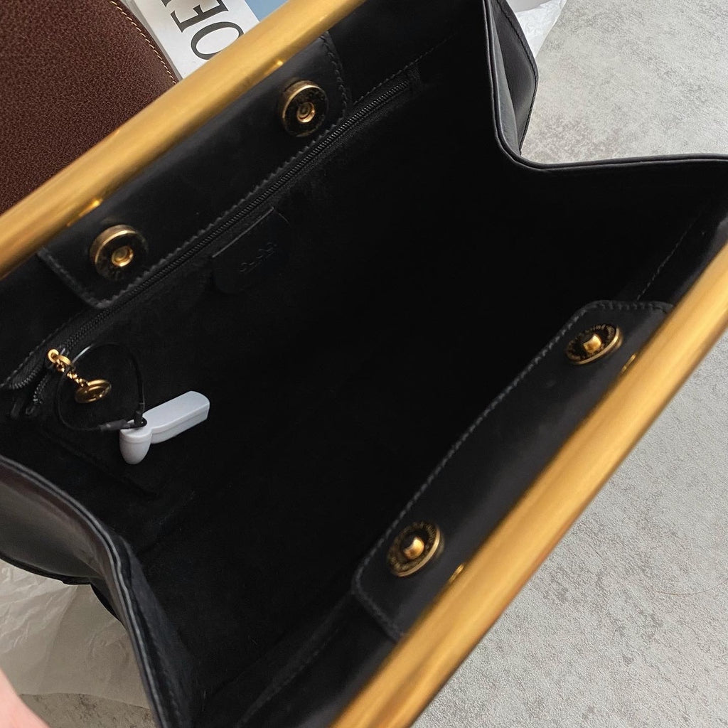 GUCCI Horsebit Museum Handbag in Black Suede｜Rare Museum Edition × Vintage Equestrian Elegance 🖤