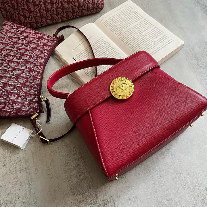 VALENTINO Red Vanity Bag｜Gold Coin Medallion × Structured Elegance ❤️✨ Festive & Spacious