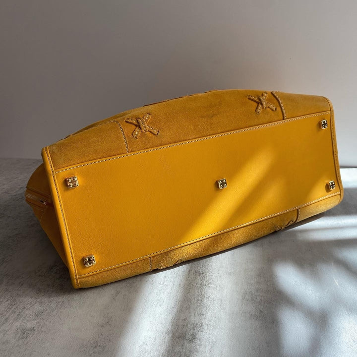 LOEWE Mustard Suede Amazona Bag｜Limited Edition Woven Detail 🧳✨ Winter-Perfect Vintage Statement