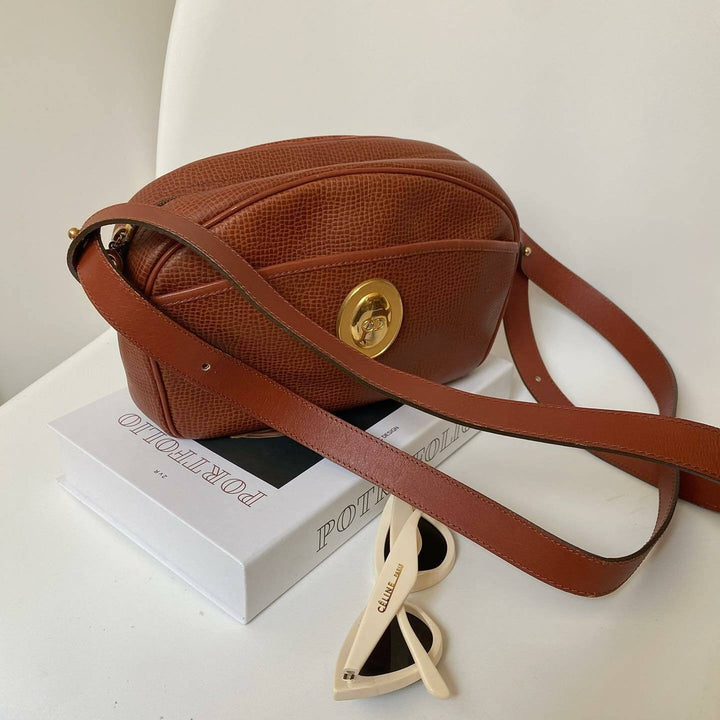 DIOR Caramel “Golden Egg” Shoulder/Crossbody Bag｜Timeless Elegance × Everyday Charm 🤎✨