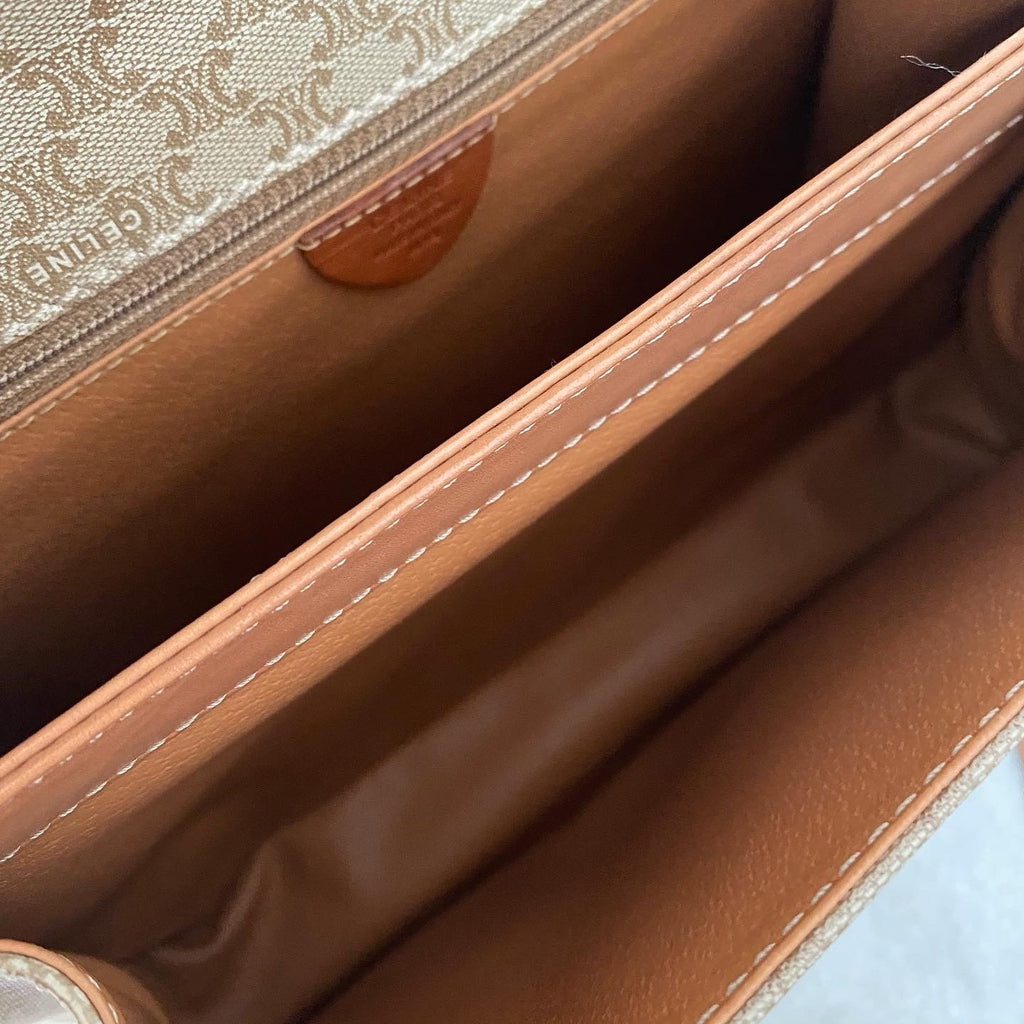 DIOR Caramel “Golden Egg” Shoulder/Crossbody Bag｜Timeless Elegance × Everyday Charm 🤎✨
