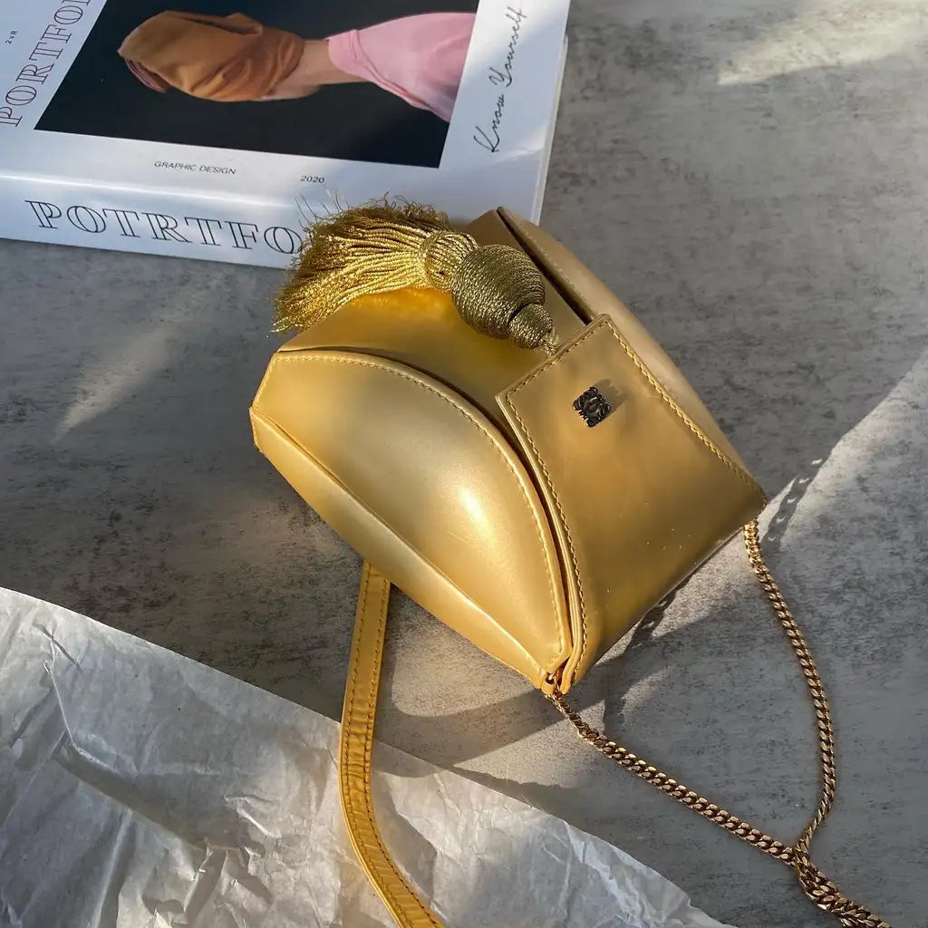 LOEWE Yellow Tassel Box Bag｜Ultra-Rare Geometric Shape in Sunny Egg-Yolk Hue 💛 Playful & Unique Collector’s Piece