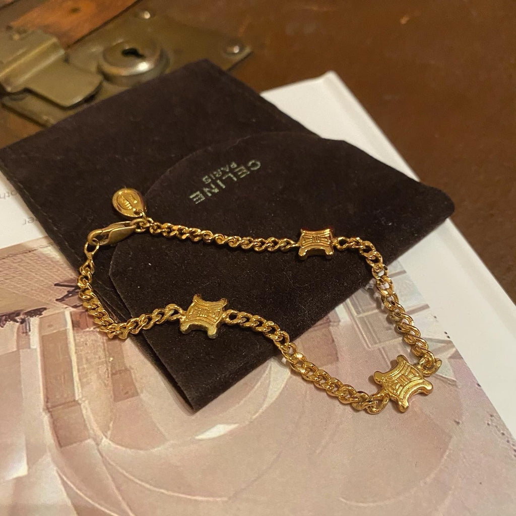 CELINE Triomphe Charm Gold Bracelet｜Delicate Parisian Accent × Everyday Elegance 💛✨