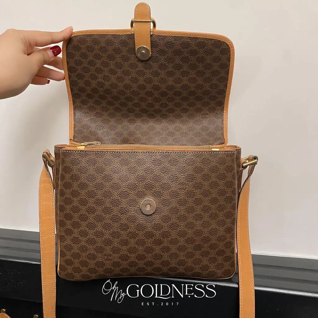 CELINE Camera Bag（Dark Brown Triomphe Canvas）｜Vintage Utility × Effortless Style 🤎📸