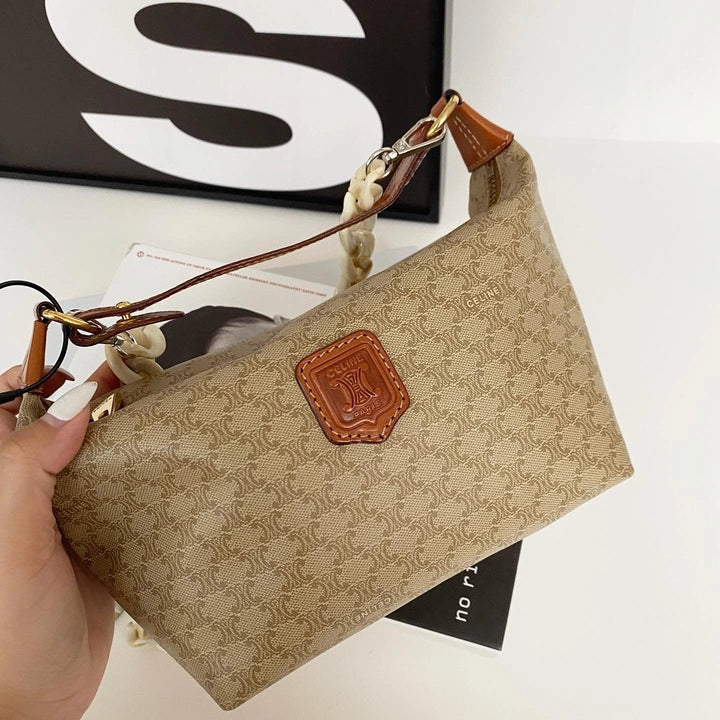 CELINE Beige Monogram “Lunch Box” Bag｜Casual Chic with Tortoiseshell Accent 🥐✨