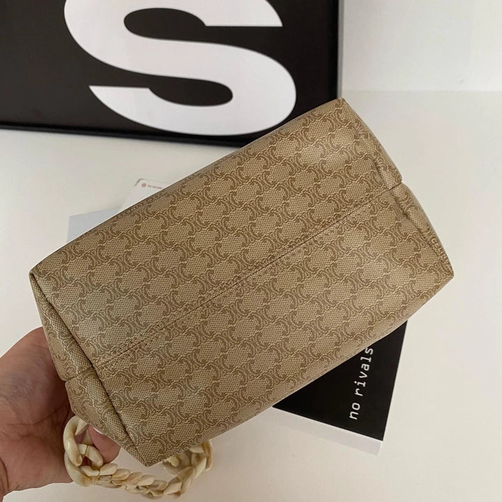 CELINE Beige Monogram “Lunch Box” Bag｜Casual Chic with Tortoiseshell Accent 🥐✨
