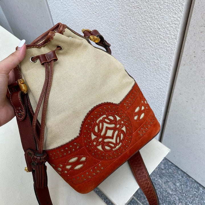 LOEWE Canvas × Suede Hunting Collection Bucket Bag｜Rare Two-Tone Vintage Bucket with Rustic Charm 🏹 Collector’s Piece