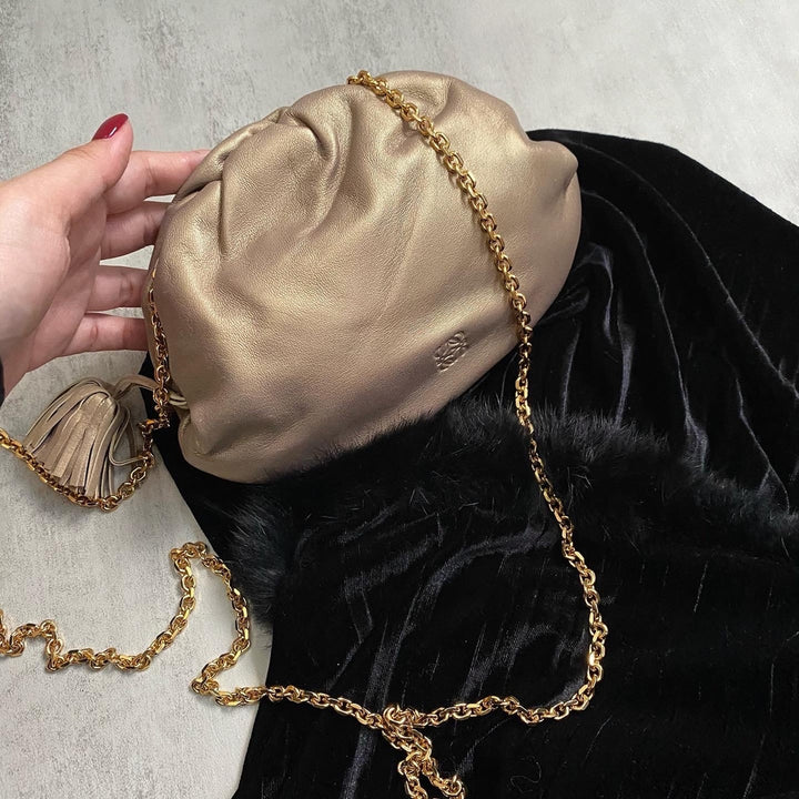 LOEWE Olive-Gold Cloud Kisslock Bag｜Mini Crossbody with Intricate Chain & Tassel Details ☁💛 Rare & Adorable