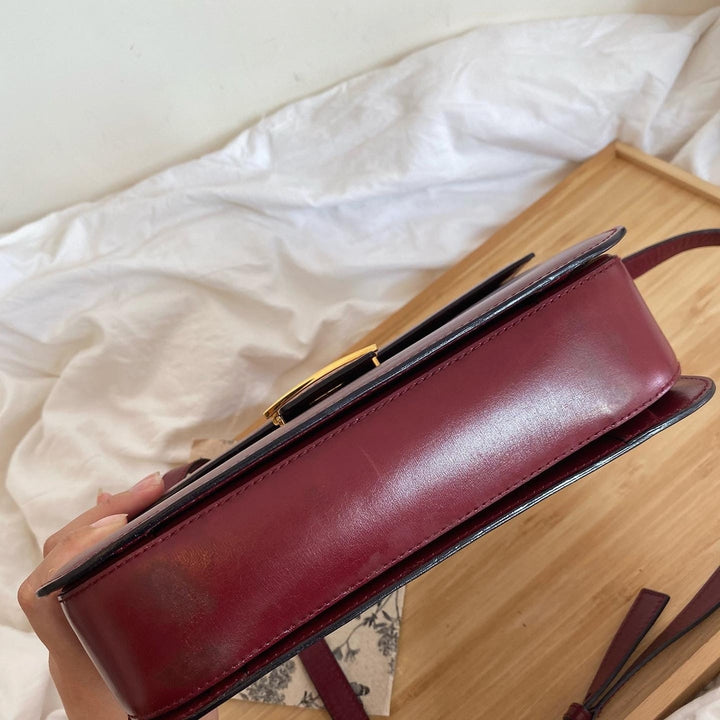 CELINE Carriage Silhouette Buckle Hand & Shoulder Bag（Burgundy）｜Rare Vintage × Timeless Elegance 🎠✨