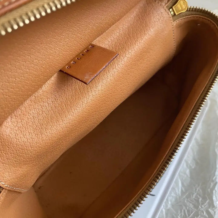 CELINE Vanity Bag（Monogram Canvas）｜Understated Vintage Charm × Functional Twist 🤎✨