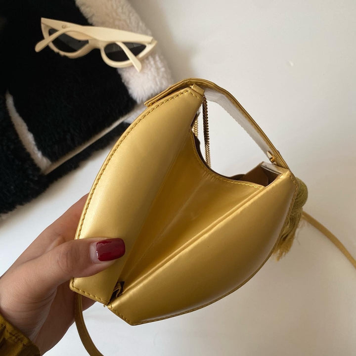 LOEWE Yellow Tassel Box Bag｜Ultra-Rare Geometric Shape in Sunny Egg-Yolk Hue 💛 Playful & Unique Collector’s Piece
