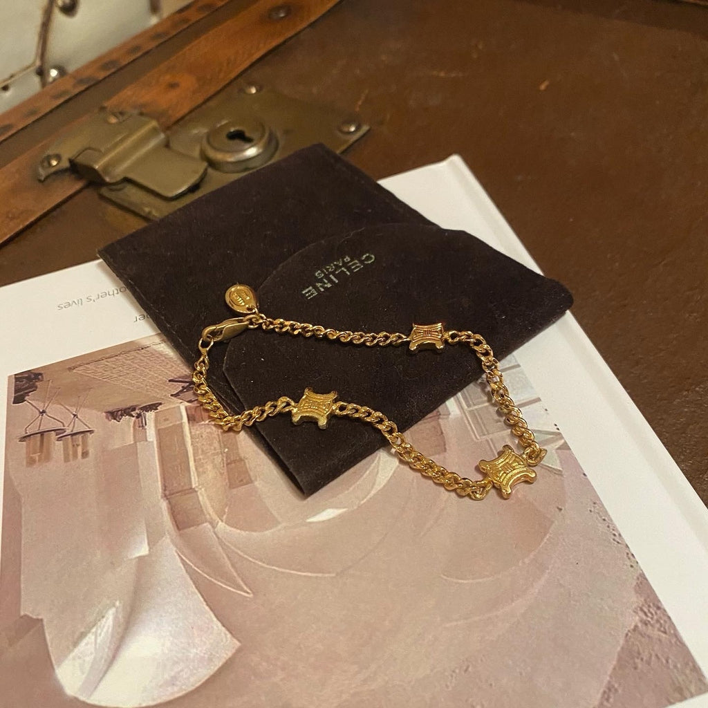 CELINE Triomphe Charm Gold Bracelet｜Delicate Parisian Accent × Everyday Elegance 💛✨