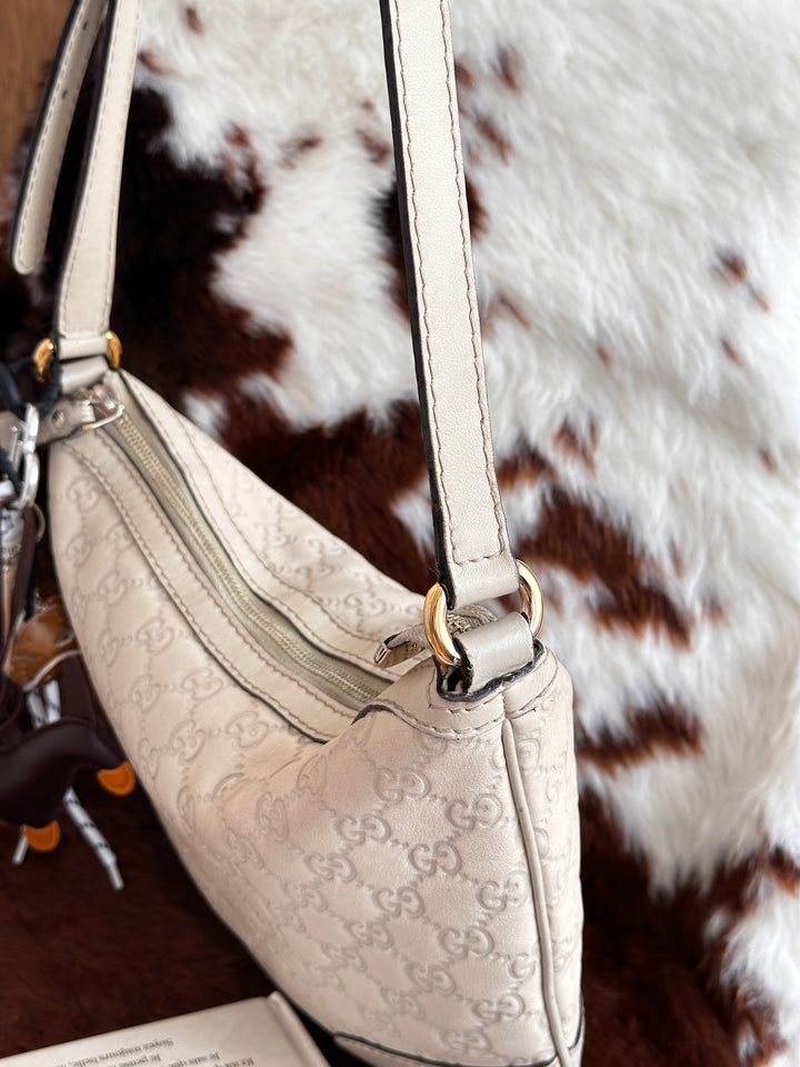 Gucci GG Embossed Leather Hobo Crossbody Bag 🤍🤎｜Valentine Limited Edition・GG Embossed Leather・Mini Everyday